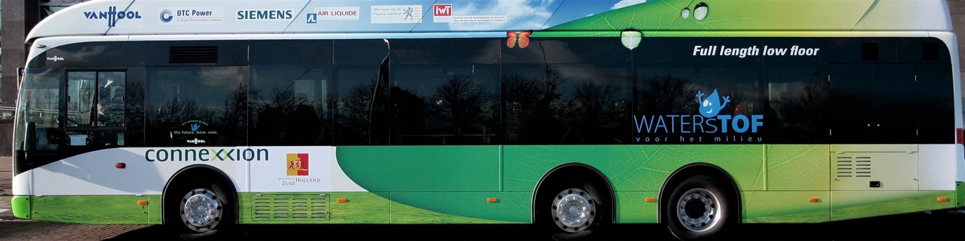 Bus die op groene waterstof rijdt